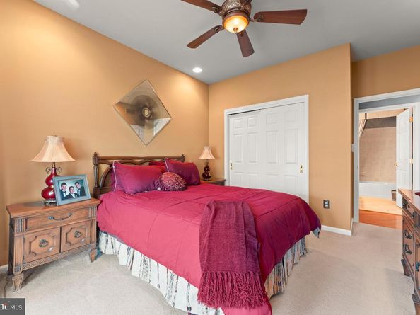 210 Shady Brook Drive, Langhorne PA 19047