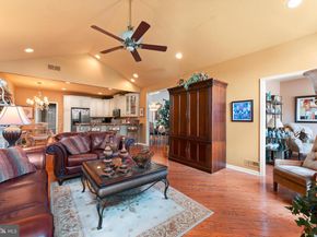 210 Shady Brook Drive, Langhorne PA 19047