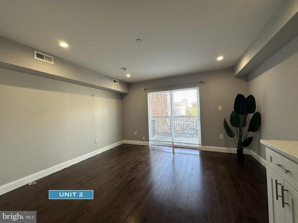 1606 Point Breeze Avenue, Philadelphia PA 19145
