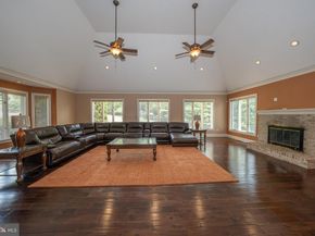 1041 Herkness Drive, Meadowbrook PA 19046