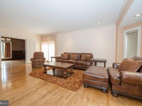 1041 Herkness Drive, Meadowbrook PA 19046