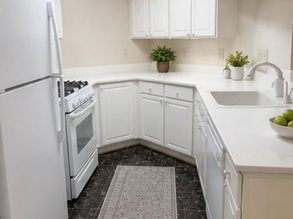1276 N Wayne Street 1000, Arlington VA 22201