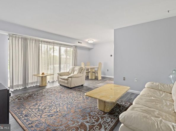 7368 Route 29 103, Falls Church VA 22046