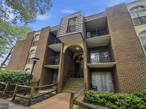 3366 Woodburn Road 23, Annandale VA 22003