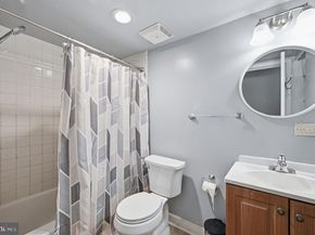 3366 Woodburn Road 23, Annandale VA 22003