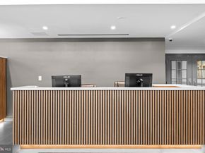 500 Admirals Way 402, Philadelphia PA 19146