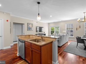 500 Admirals Way 402, Philadelphia PA 19146