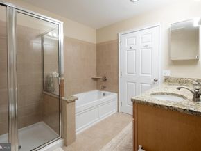 500 Admirals Way 402, Philadelphia PA 19146
