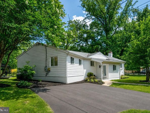 3237 Dye Drive, Falls Church VA 22042