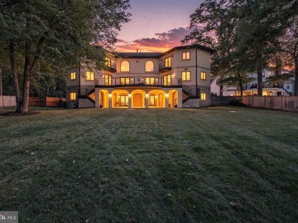 8419 Overlook Street, Vienna VA 22182