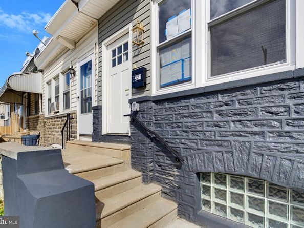 321 W Fisher St, Philadelphia PA 19120