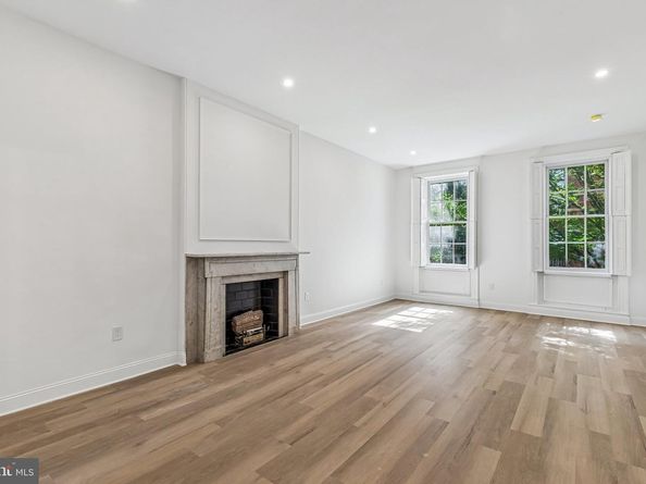 344 S 15TH Street 2, Philadelphia PA 19102