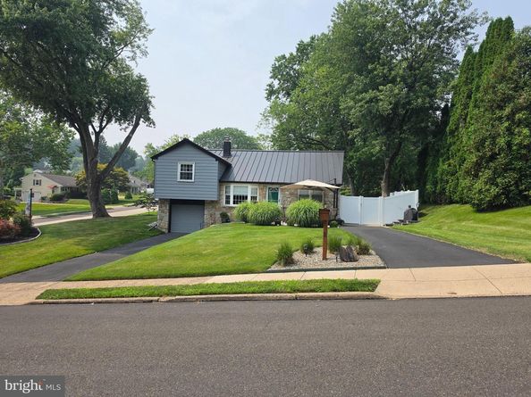 209 Limestone Lane, Willow Grove PA 19090