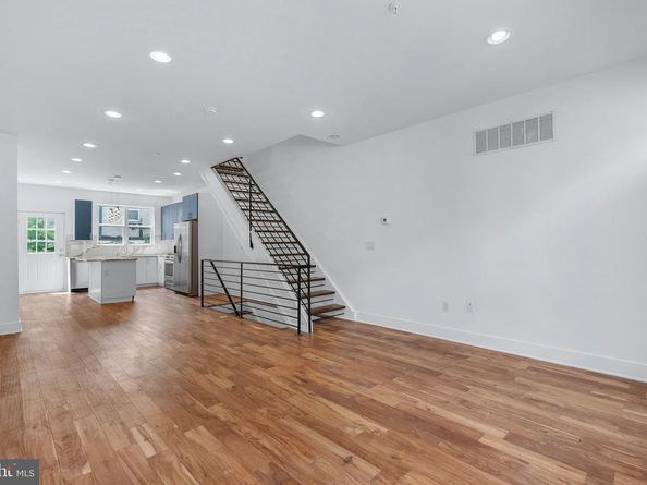 2242 N Howard Street, Philadelphia PA 19133