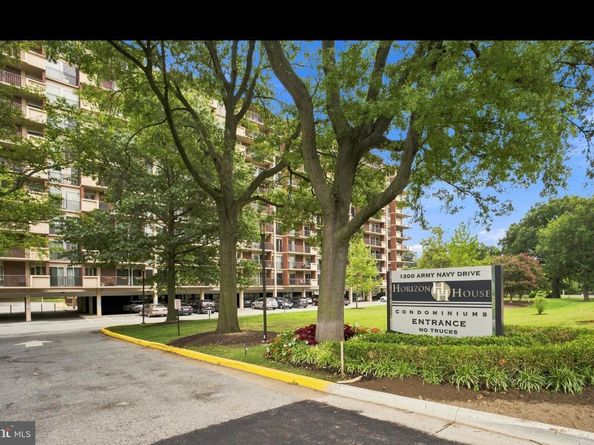 1300 Army Navy Drive 102, Arlington VA 22202