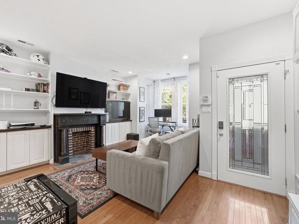 1391 F Street NE, Washington DC 20002