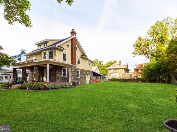 22 S Linden Avenue, Upper Darby PA 19082