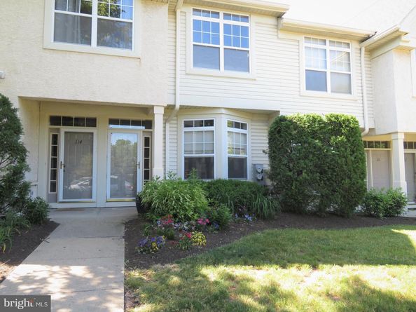 113 Dresher Woods Drive, Dresher PA 19025
