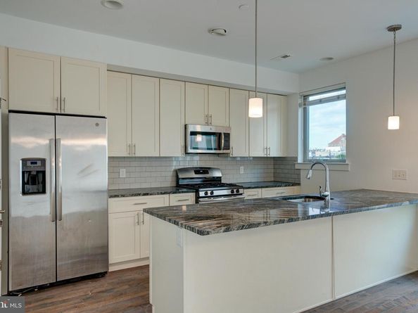 2104 Kensington Walk, Philadelphia PA 19125