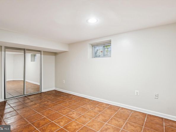 4729 NW 13TH Street NW, Washington DC 20011