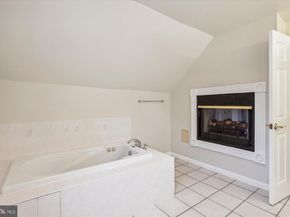4729 NW 13TH Street NW, Washington DC 20011