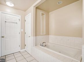 4729 NW 13TH Street NW, Washington DC 20011