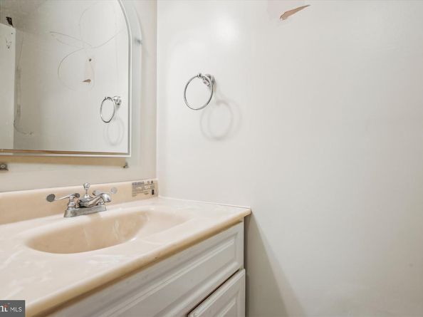 4729 NW 13TH Street NW, Washington DC 20011