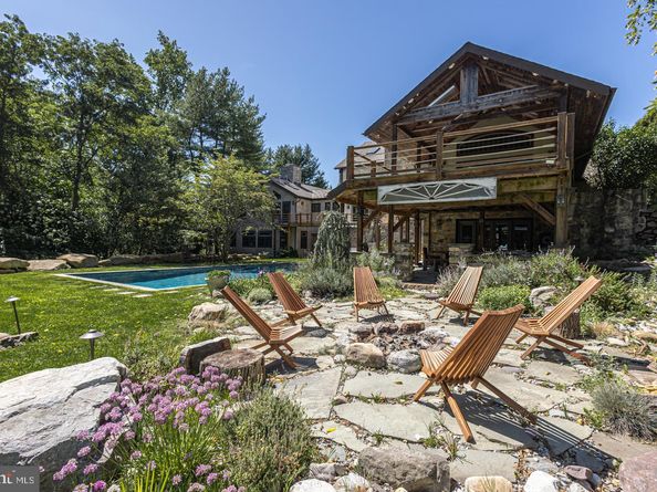 3111 Burnt House Hill Road, Doylestown PA 18902