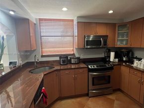 8411 Forest Hills Drive 308, Coral Springs FL 33065