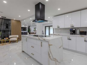 2633 NW Taft Street, Hollywood FL 33020