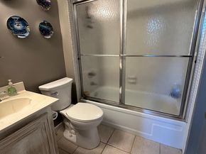115 Royal Pk Drive 2g, Oakland Park FL 33309
