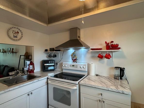115 Royal Pk Drive 2g, Oakland Park FL 33309
