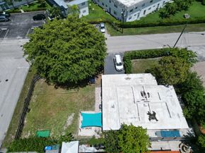 3961 NE 10th Avenue, Oakland Park FL 33334