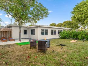 3961 NE 10th Avenue, Oakland Park FL 33334
