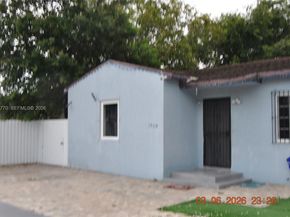 1750 NW 55th Terrace, Miami FL 33142