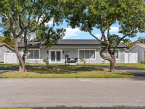 4901 Grant Street, Hollywood FL 33021