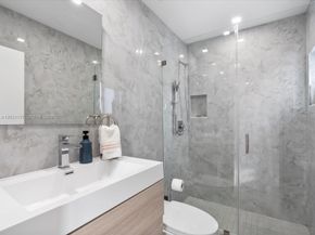 4901 Grant Street, Hollywood FL 33021
