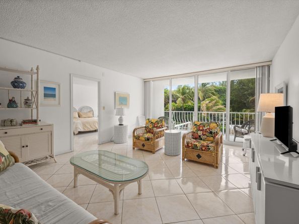 2774 S Ocean Boulevard 206, Palm Beach FL 33480