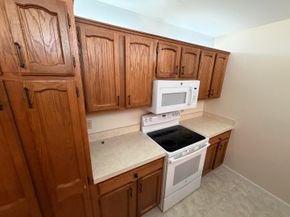 2400 SW 19th Avenue 128, Boynton Beach FL 33426