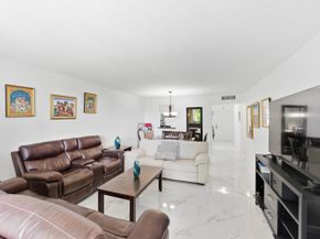 260 NW 76th Avenue 207, Margate FL 33063