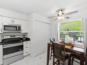 260 NW 76th Avenue 207, Margate FL 33063