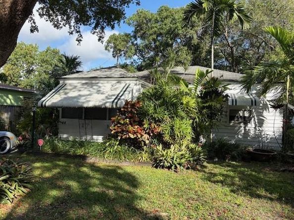 44 SW 5th Street, Dania Beach FL 33004