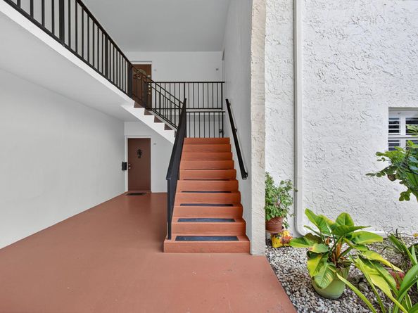 313 Lake Frances Drive, West Palm Beach FL 33411