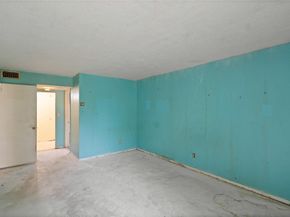 120 SW 96th Ter 103, Plantation FL 33324