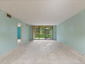 120 SW 96th Ter 103, Plantation FL 33324