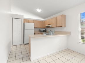 14680 N Beckley Sq, Davie FL 33325