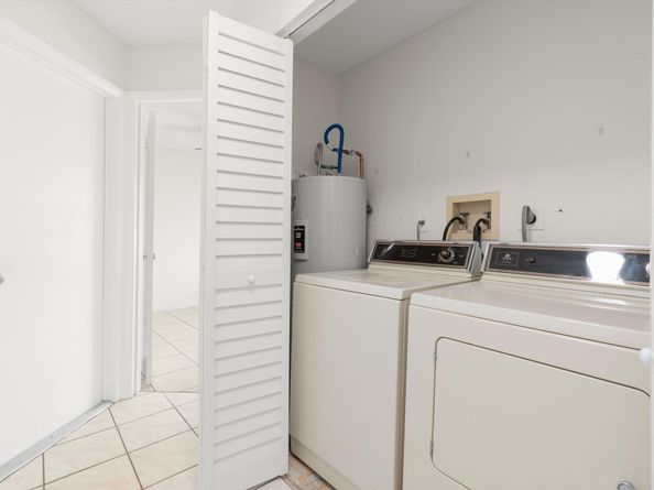 14680 N Beckley Sq, Davie FL 33325