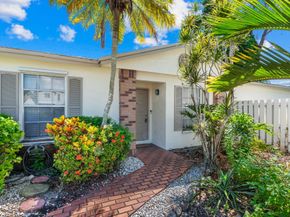 14680 N Beckley Sq, Davie FL 33325