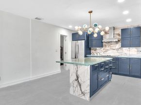 6641 Douglas St, Hollywood FL 33024