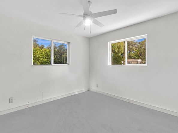6641 Douglas St, Hollywood FL 33024